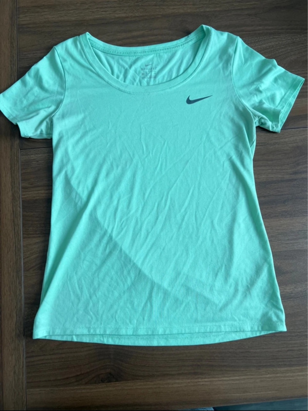 Nike Dri-Fit Women’s Mint Green Scoop Neck Short Sleeve Tee